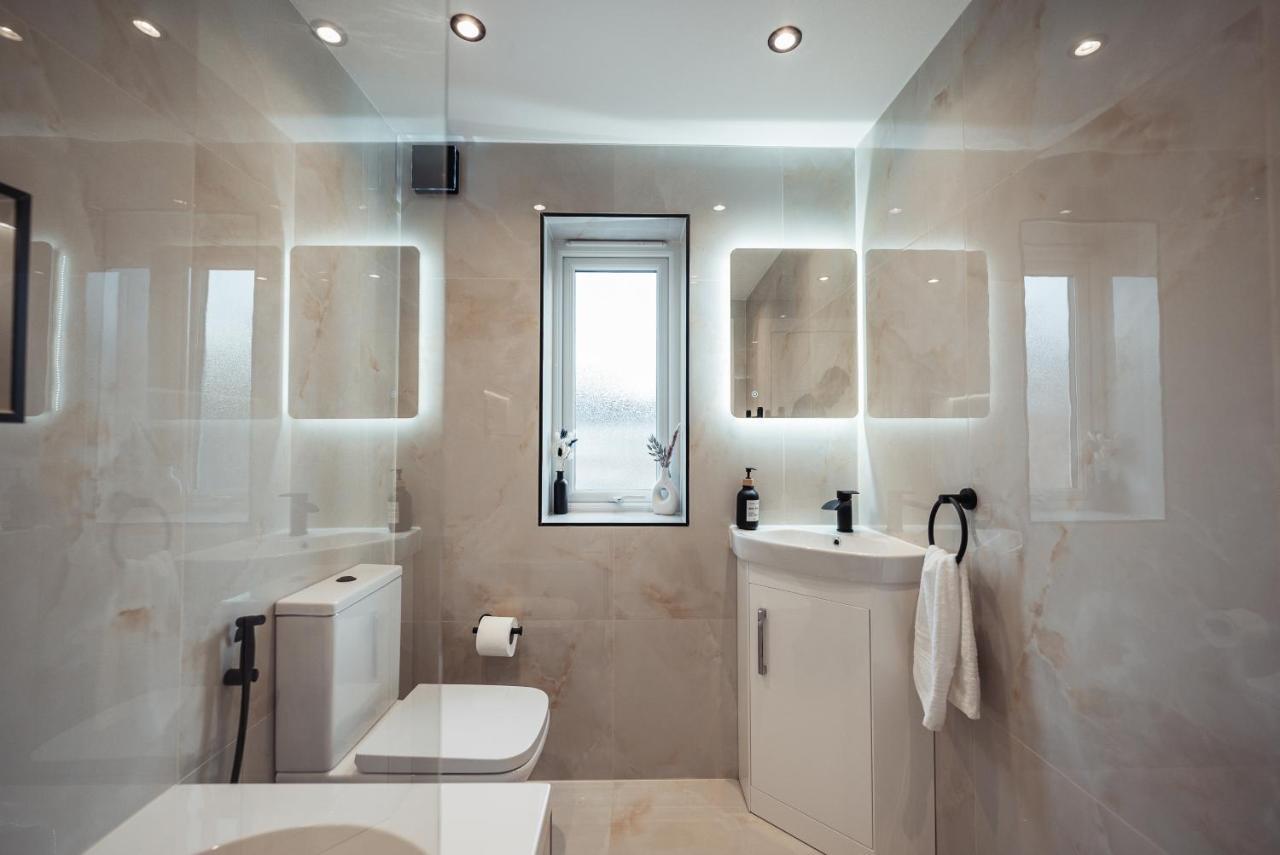 Holiday home Exquisite 6 Bedroom Luxury